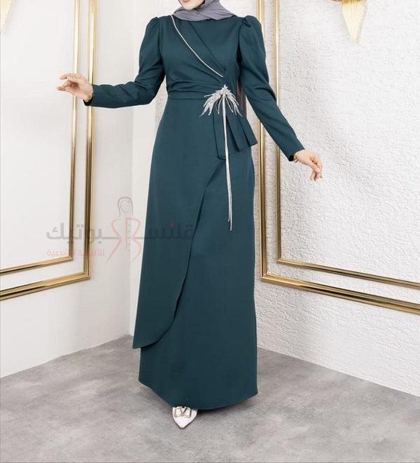 فستان رسمي مرتب مع زركون