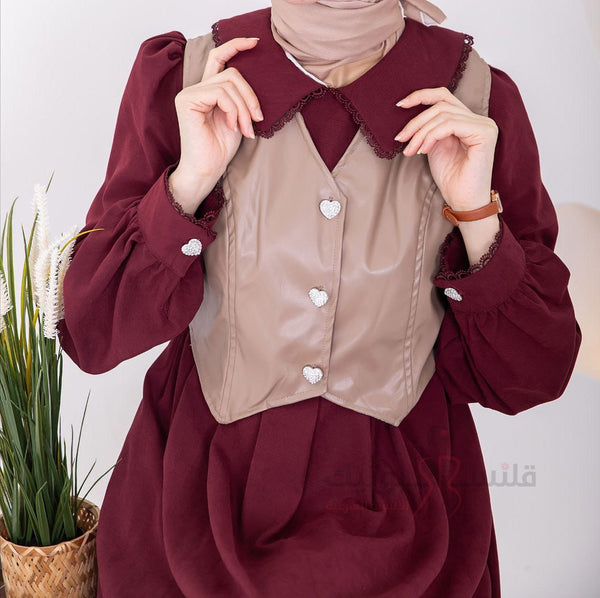 فستان سادة مع جاكيت جلد