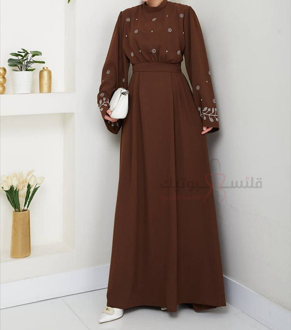 فستان مطرز نمط تراثي